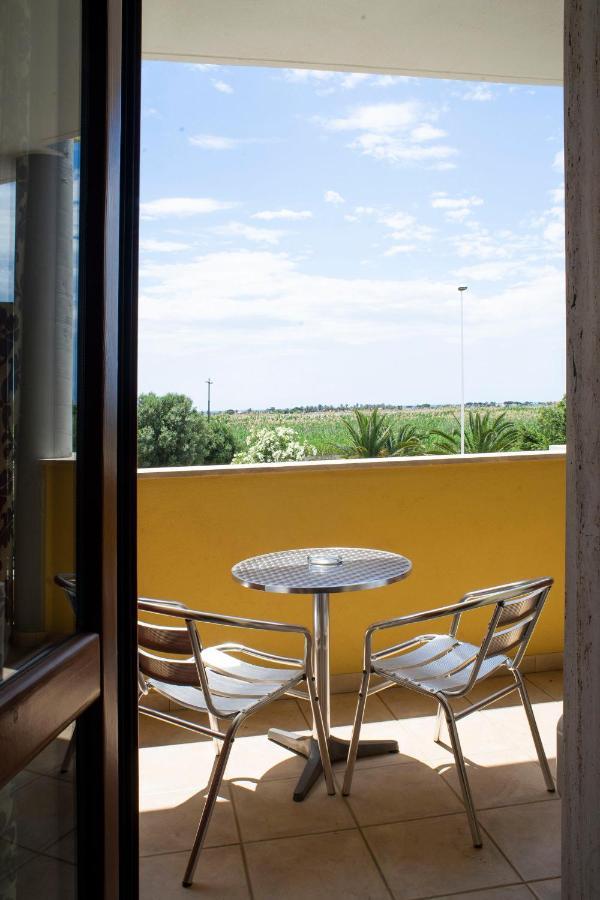Il Fenicottero Hotel Quartu Sant'Elena Exterior photo